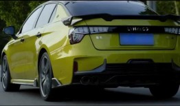 领克03 爆料视频最新,性能与颜值并重，揭秘国产高性能轿车新标杆！”