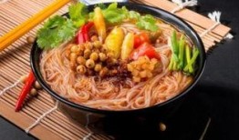 酸辣粉热点爆料视频,颠覆传统口味，竟如此美味！