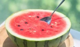 快乐网红吃瓜图片,快乐氛围满满！