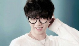 娱乐圈吃瓜华晨宇是谁啊,娱乐圈吃瓜群众心中的音乐才子